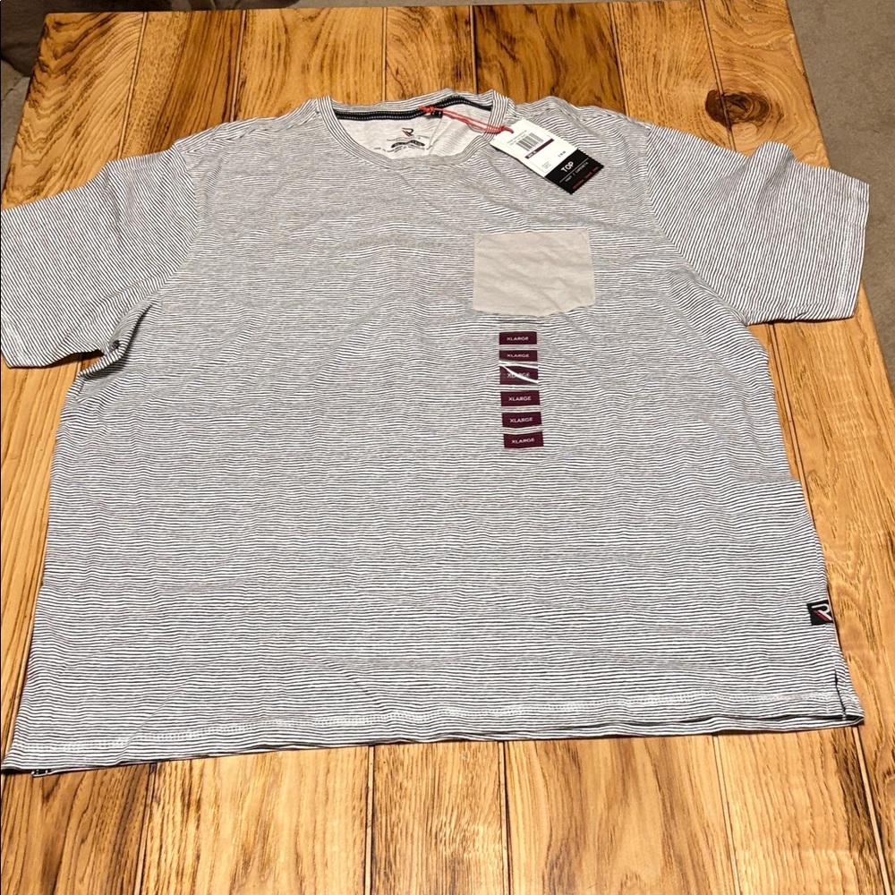 International report, Casual Gray Striped Men's Tee